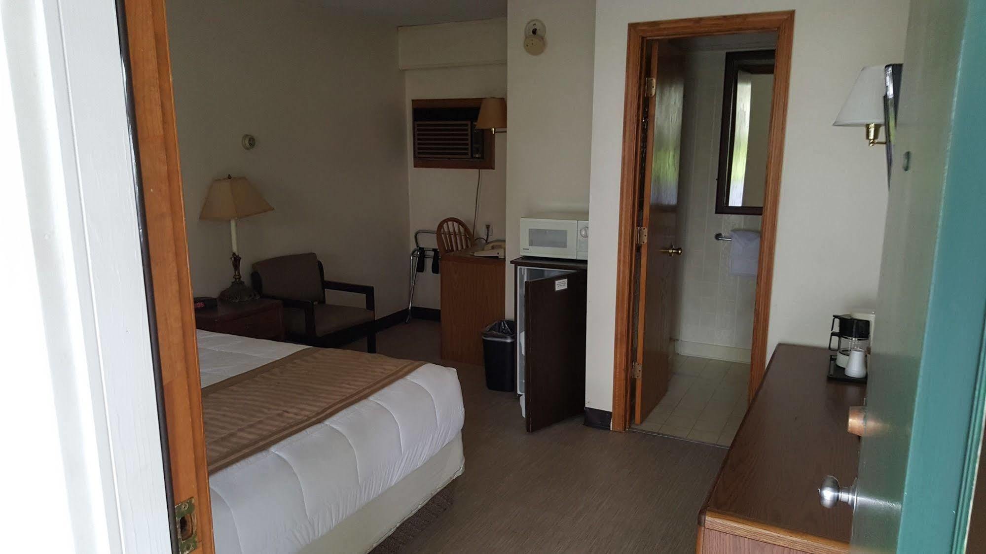 Budget Host Inn Detroit Lakes Kültér fotó